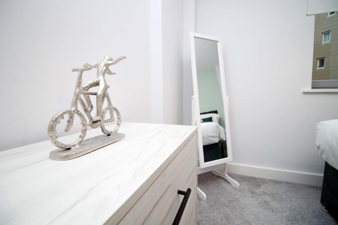 Hamilton Court 1Bedroom Apartment, Bright And Central Location With Balcony And Wi-Fi Bristol Ngoại thất bức ảnh