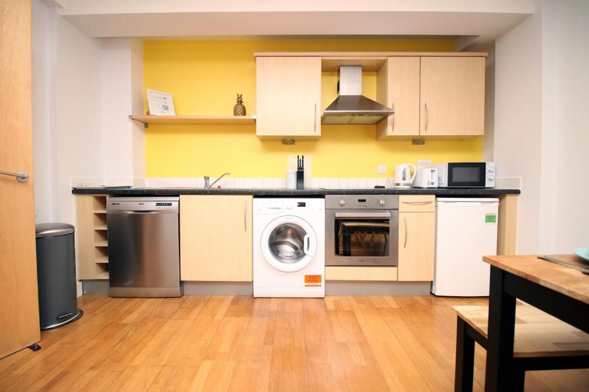 Hamilton Court 1Bedroom Apartment, Bright And Central Location With Balcony And Wi-Fi Bristol Ngoại thất bức ảnh