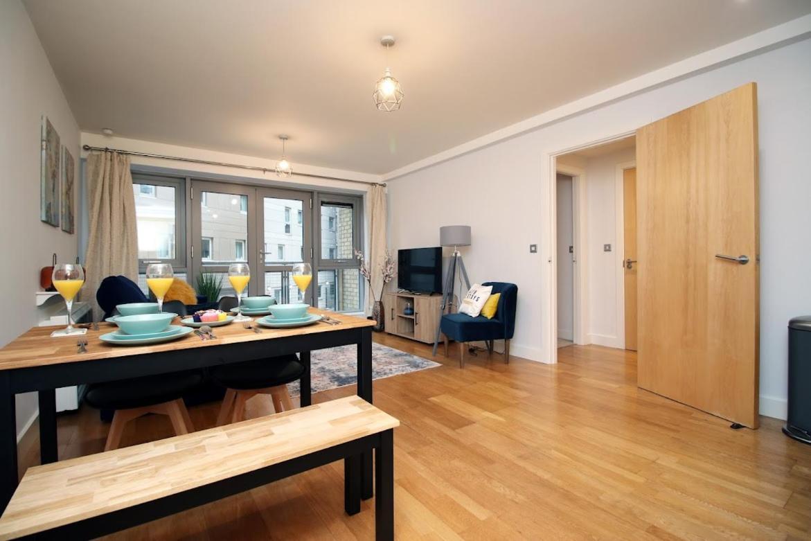 Hamilton Court 1Bedroom Apartment, Bright And Central Location With Balcony And Wi-Fi Bristol Ngoại thất bức ảnh