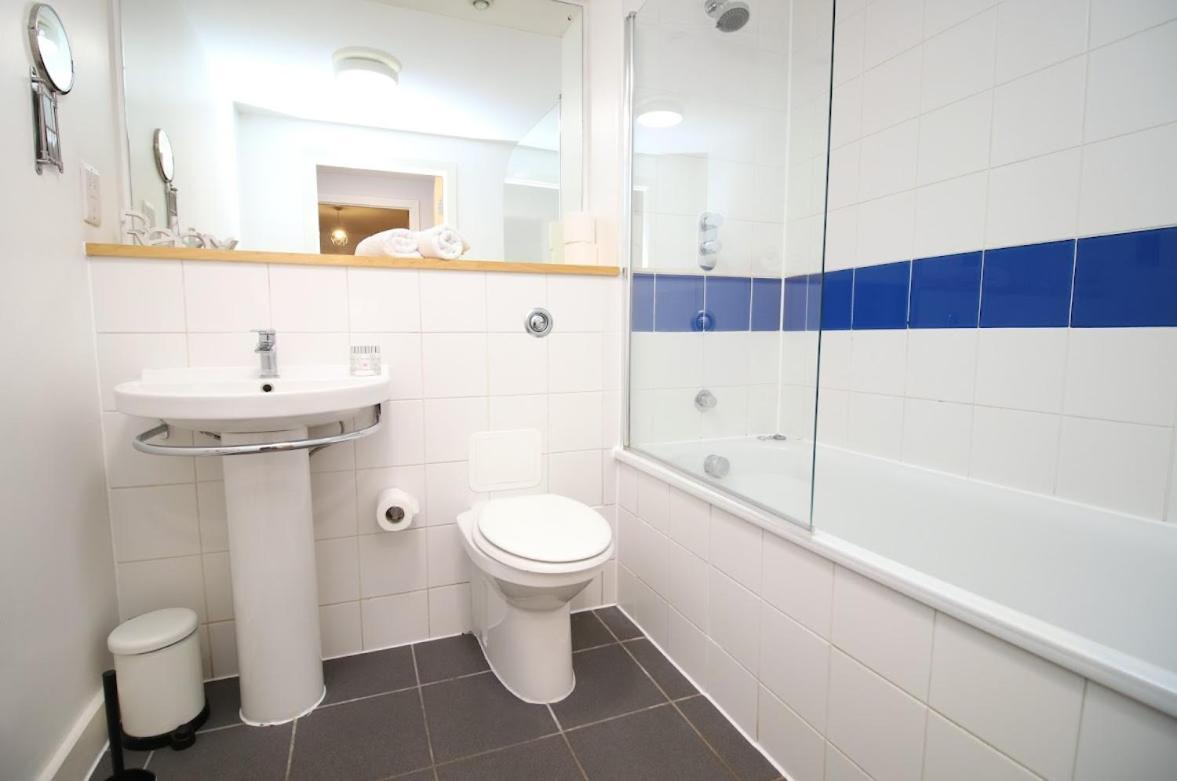 Hamilton Court 1Bedroom Apartment, Bright And Central Location With Balcony And Wi-Fi Bristol Ngoại thất bức ảnh
