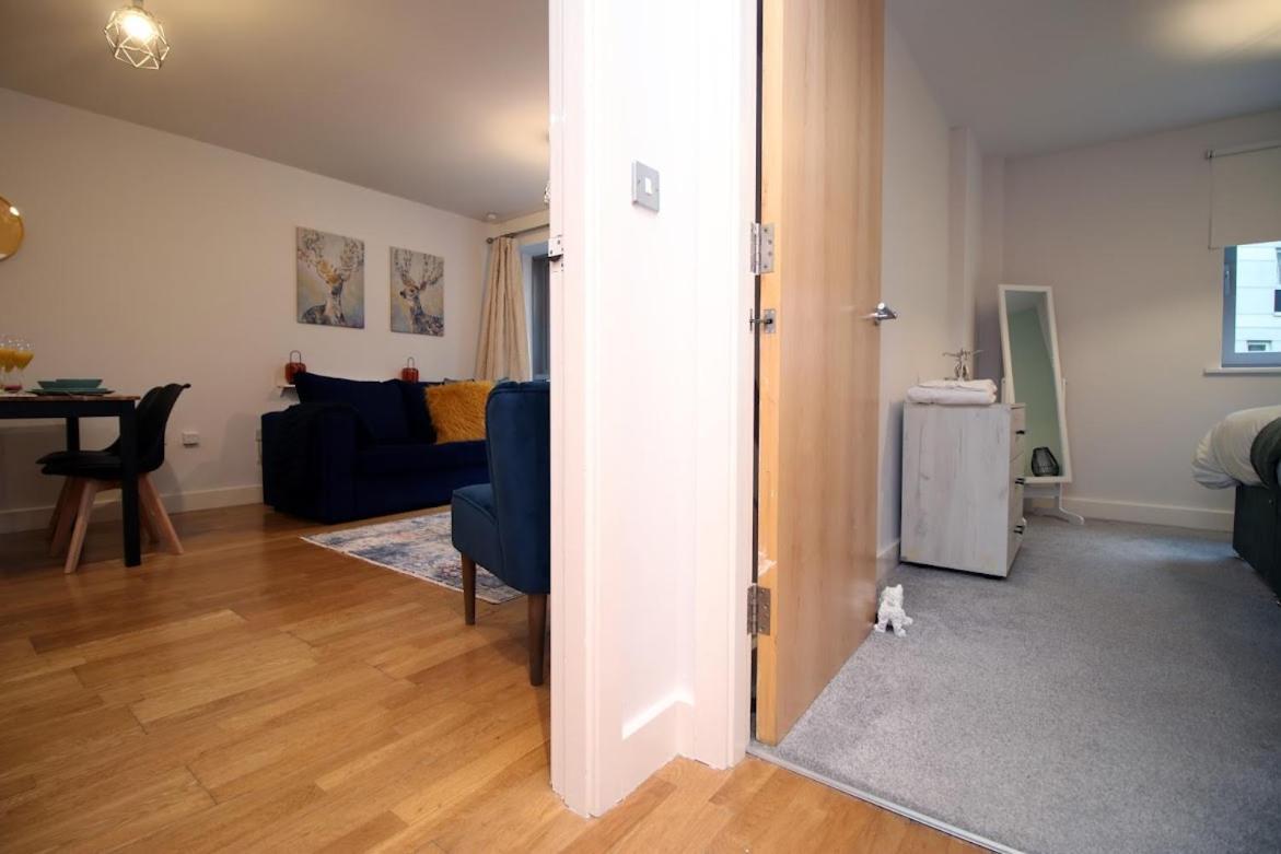Hamilton Court 1Bedroom Apartment, Bright And Central Location With Balcony And Wi-Fi Bristol Ngoại thất bức ảnh
